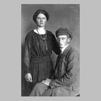 097-0025 Edith und Gustav Hofer um 1924.jpg